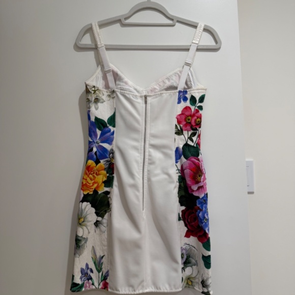 Dolce & Gabbana Peony Floral Print Mini Dress – Size 42 - Picture 6 of 9